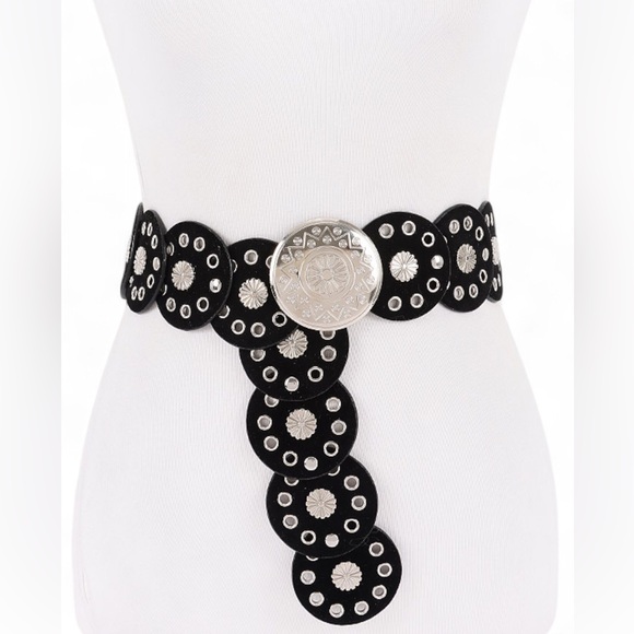 Silver Engraved Round Circle Concho Western Statement Belt - Picture 1 of 7